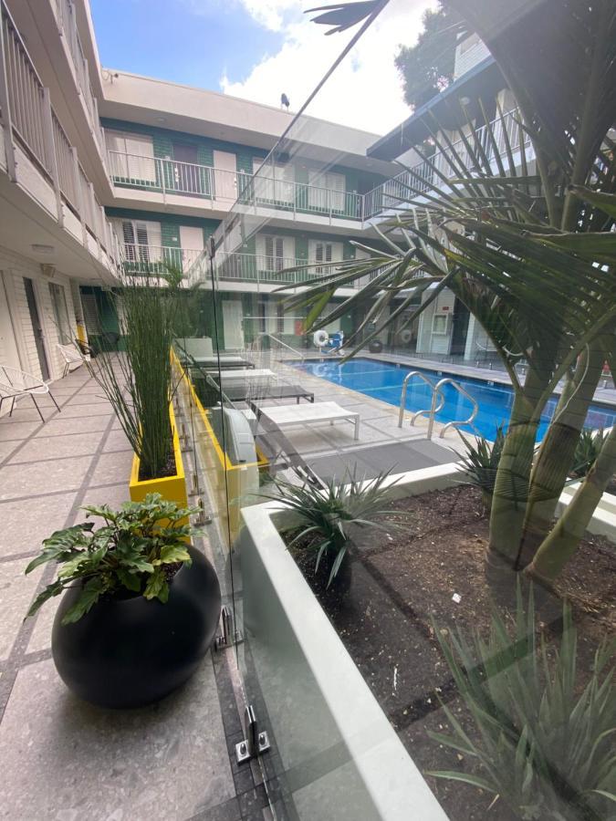 The Adler A Hollywood Hotel Лос-Анджелес Экстерьер фото